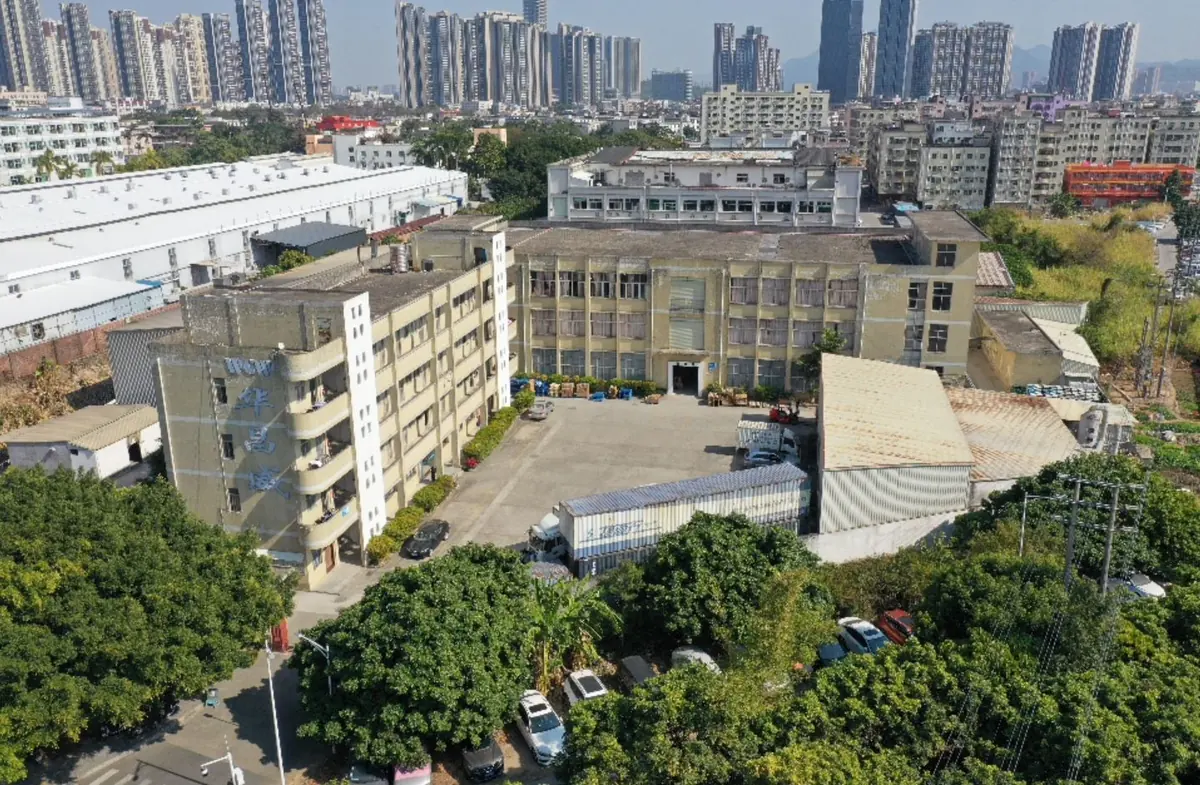 华创威深圳第二工厂生产现场
