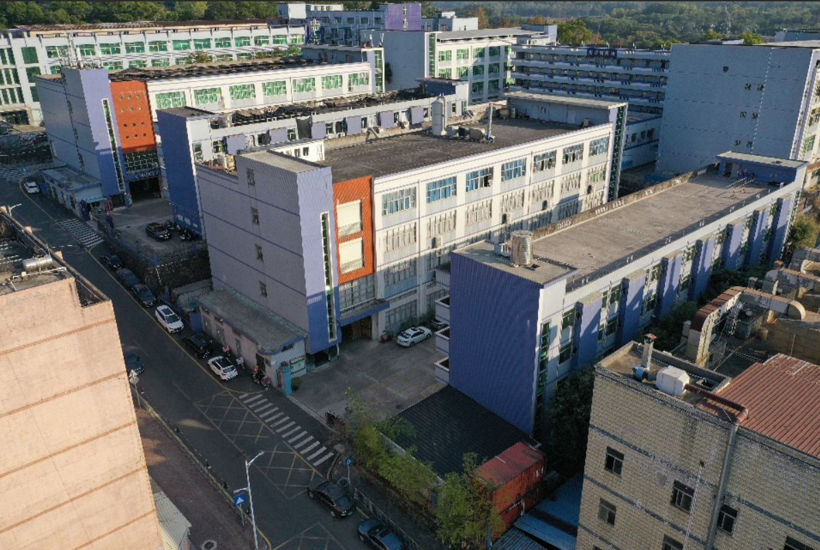 华创威深圳总部厂区