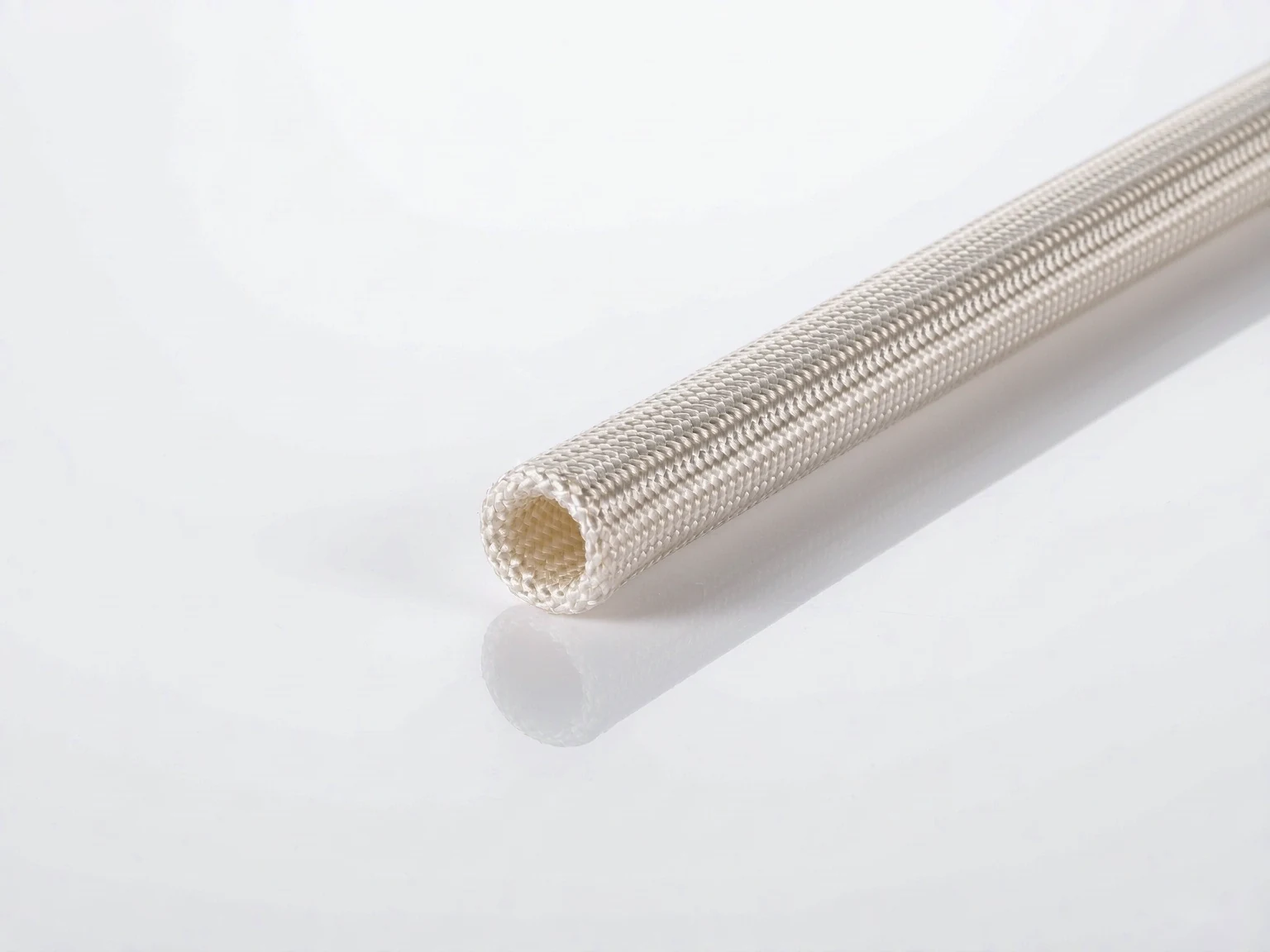 High-temperature abrasion-resistant sleeve